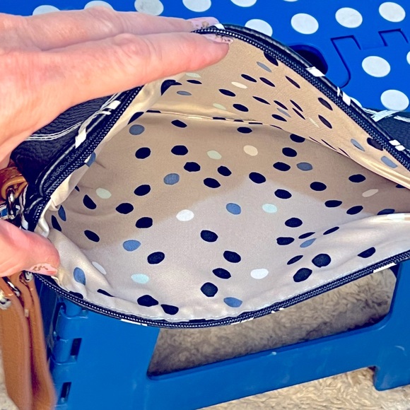 Thirty-One zipper wristlet - Picture 2 of 2